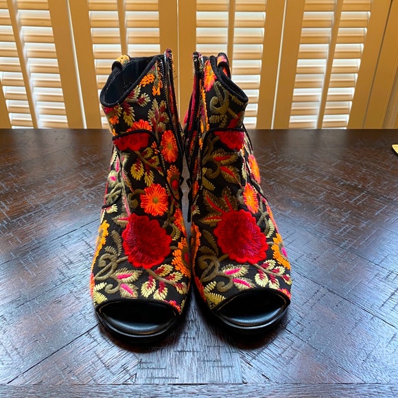 Crown Vintage Frankie Ankle Open Toe Booties